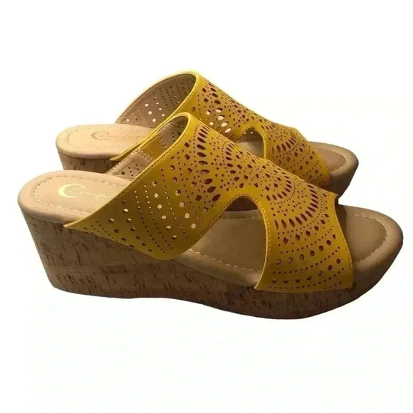 Comfort Est 1946 Womens 7M Yellow Laser Cut Cork Wedge Slide on Sandals - Picture 1 of 5